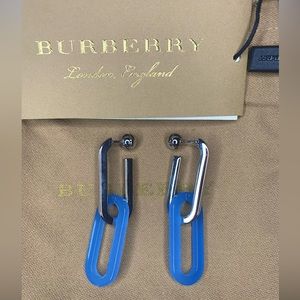 BURBERRY Chain Drop Link Earrings Brand New in Box
